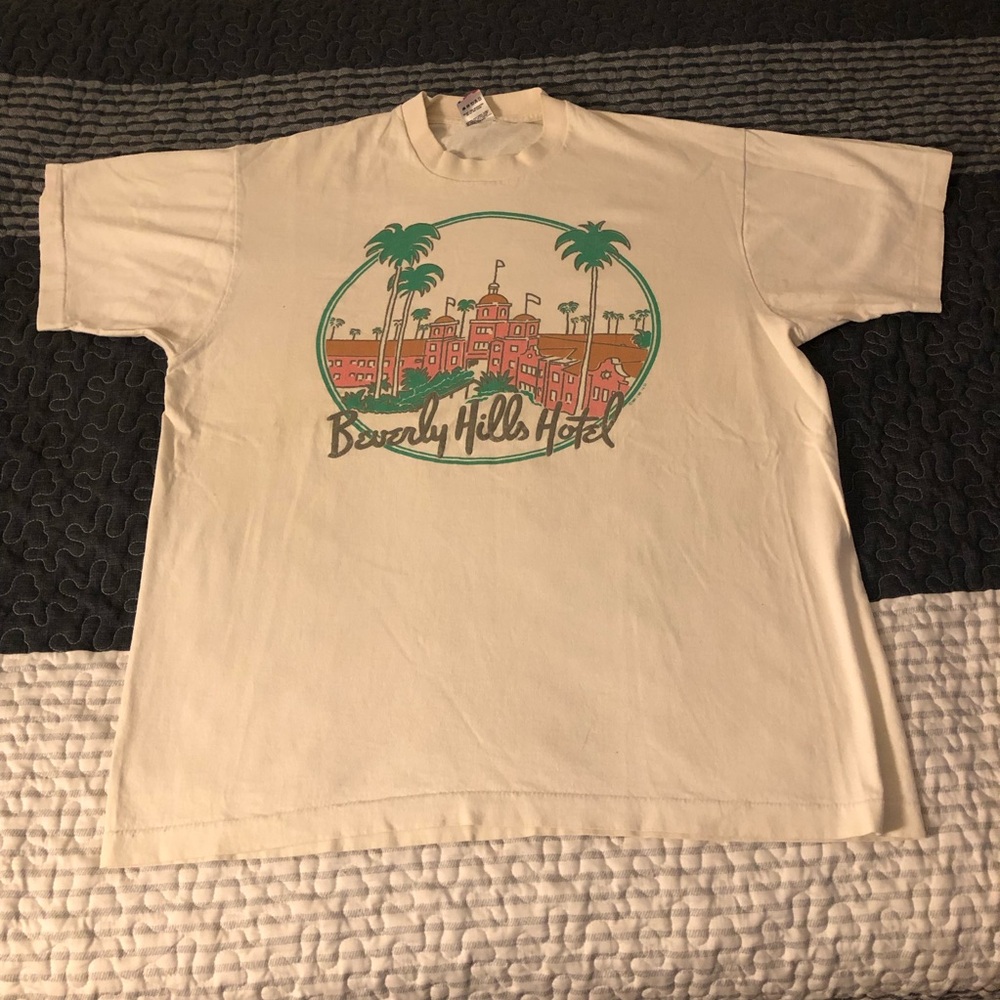 Vintage Beverly Hills Hotel Fruit of the Loom Beige Graphic Tee